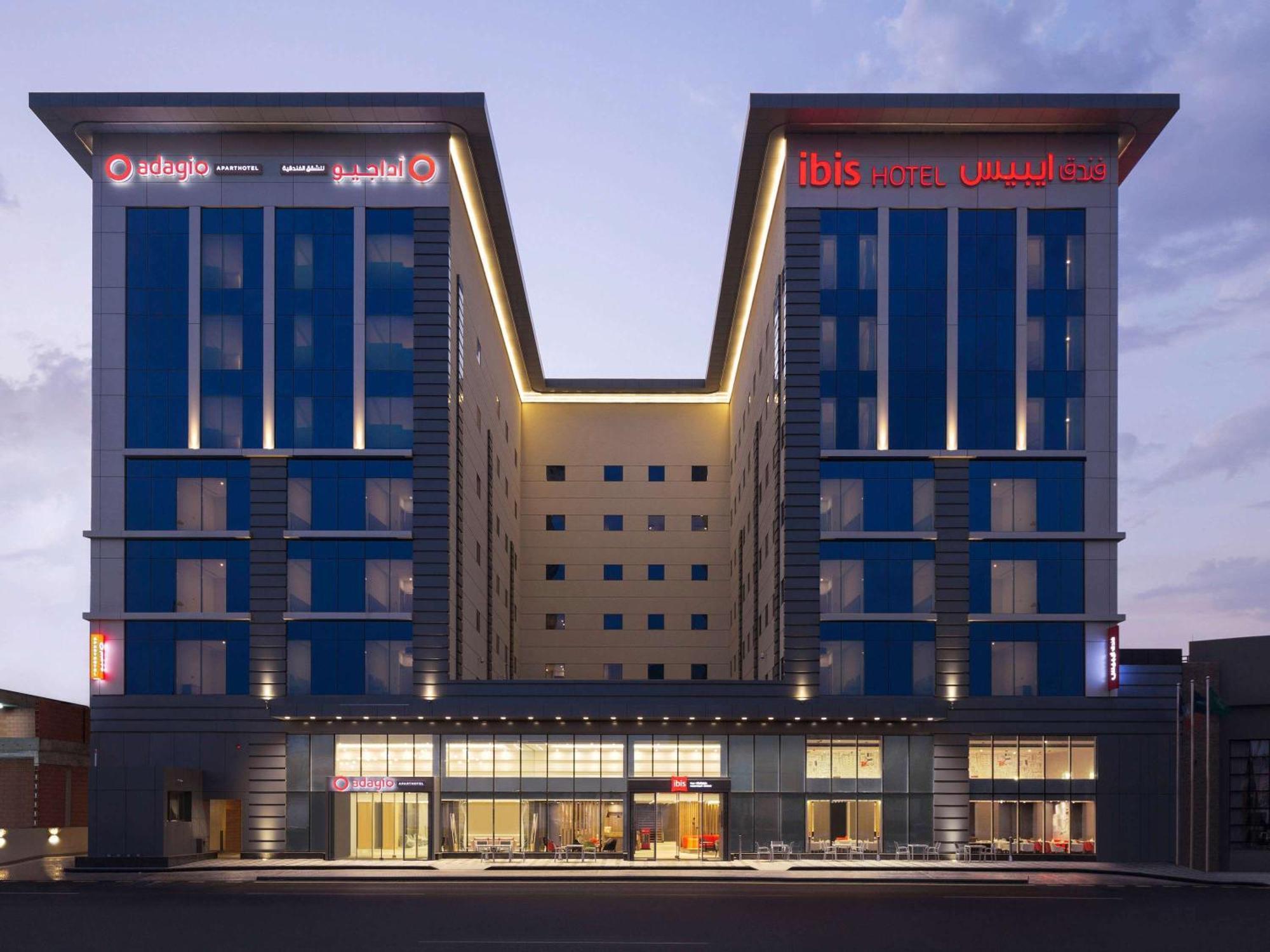 Hotel Ibis Jeddah Malik Road Exterior foto